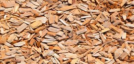 Biomassa de madera en forma de astilla